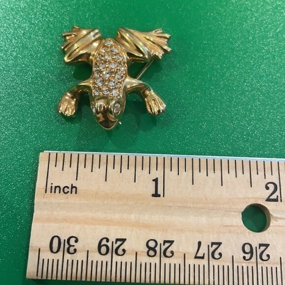 Vintage Signed SAL Swarovski Crystal Frog Brooch - Picture 3 of 5
